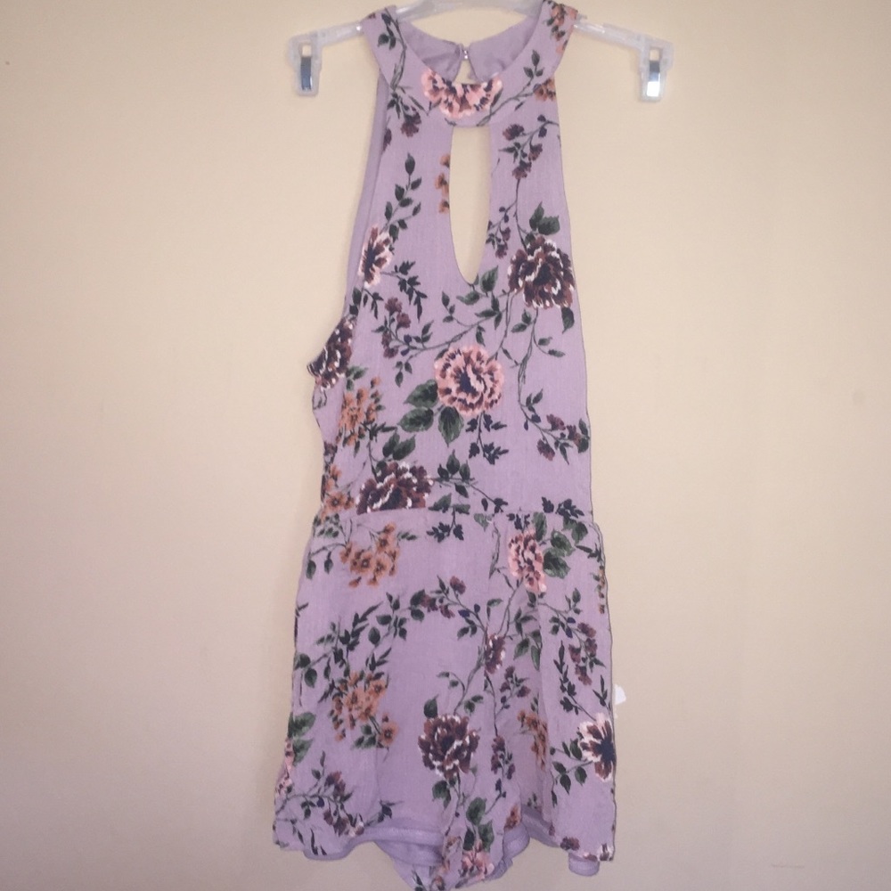 Baby pink romper with floral details from tilly’s